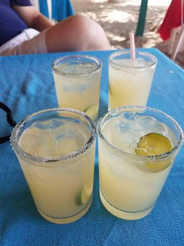 22489935_1579994358689990_6101645083406976537_n